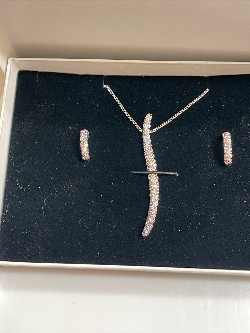 Martin James necklace and earrings set aurora borealis